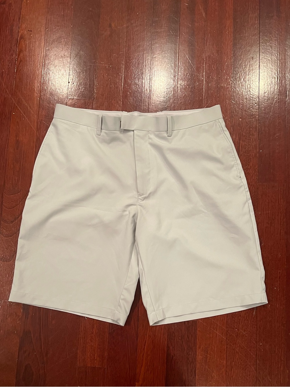 Callaway Light Gray Men's Flat-Front Golf Shorts